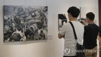 '한반도 유일 합법정부' 두고 “중론 아냐“ vs “불변 사실“