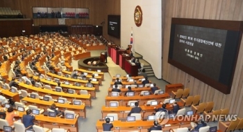 국회 '추경 속도전'에 일부 반발…드루킹 특검법안 이견도