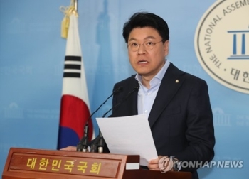 한국당 “민주당, 특검법안 인질로 추경안 밀어붙여“