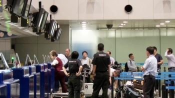 외신 취재진 출국 '비밀작전'…“북, 1만달러 요구 없었다“