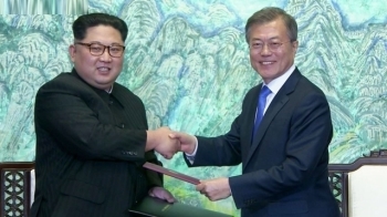 [속보] 문 대통령, 김정은 위원장과 판문점서 두 번째 정상회담 