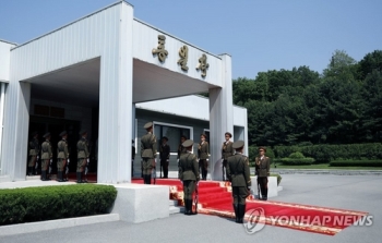 한반도는 지금 '판문점시대'…남북정상회담에 북미도 접촉