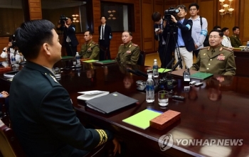 남북장성급회담 오전 전체회의 52분만에 종료…분위기 좋은듯