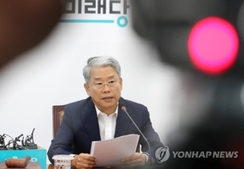 김동철 “국회 마비 오래가면 안 돼…선거 졌어도 정상화해야“