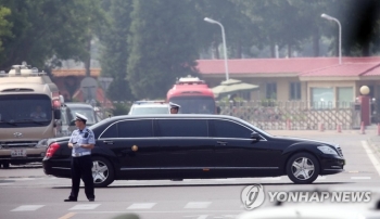 김정은 도착 1시간도 안돼 방중 공개한 중국 언론…북 매체 '함구'