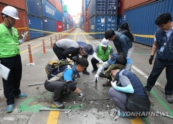 잇따른 붉은불개미…코코넛껍질 등 컨테이너 모두 열어본다