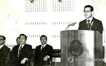 '산전수전 능변가' 김종필…“대통령의 그림자도 밟지 않는다“
