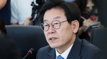 “끝없는 거짓말“…이재명 vs 김부선 '스캔들 의혹' 비난전