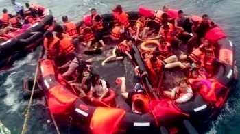 [해외 이모저모] 태국 푸껫섬 배 전복…1명 사망·53명 실종