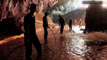 고립된 지 보름 만에…태국 '동굴 소년' 구조 작업 시작