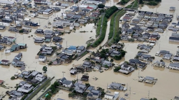 일본 최악의 폭우…3만 이재민, 열사병 등 '2차 피해' 우려