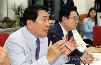 한국당 비대위원장 주말께 발표…김병준·김형오·박관용 거론