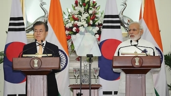 [속보] 문대통령 “한국·인도 정상 상호방문 정례화…고위급협의 확대“