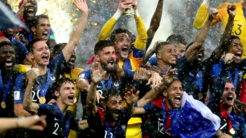 20년 만의 월드컵 우승…'무지개 팀'이 만들어 낸 희망