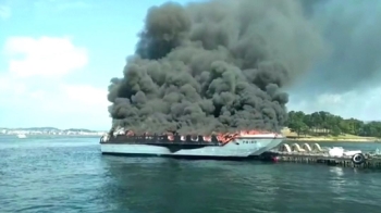 [해외 이모저모] 스페인서 52명 태운 배에 불…5명 부상