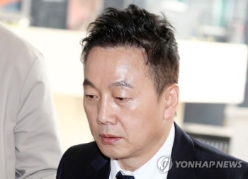 경찰 “정봉주, 성추행 의혹 보도한 언론 명예훼손“…검찰송치
