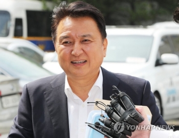 김영환 경찰출석 “이재명지사, 피해자 코스프레 멈춰야“