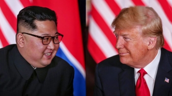 트럼프, 제재 '조기해제' 첫 언급…핵포기 '결단' 재촉