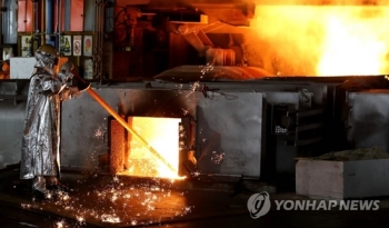 산업생산 0.5％↑ 투자 20년새 최장기↓…선·동행지수 동반하락