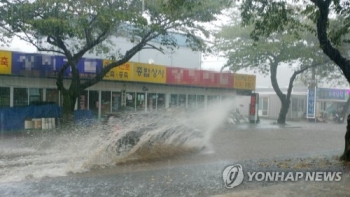 서귀포에 시간당 120.7㎜ 폭우…제주 관측 사상 최고