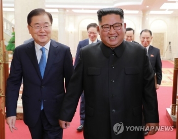 정의용 “북, 비핵화 남측 역할 기대…문대통령 방북 시 논의“