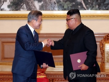 [평양정상회담] 김정은 서울답방 언제쯤…'종전선언'과 함수관계는