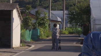 최연소 주민 '71세'…'고령사회' 한국, 마을이 사라진다