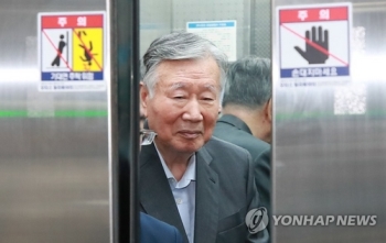 검찰 '4천억대 횡령·배임' 이중근 부영 회장에 징역 12년 구형