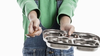 어린이집 교사 70% “급식비리 목격“…원장 비리 폭로도