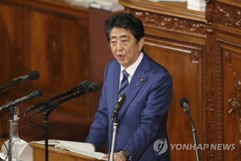 일 아베, 국회 연설서 한국 구체적 언급 안 해…“의도적 홀대“