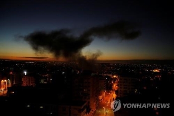 이스라엘군 가자지구 공습…“팔레스타인 로켓 공격에 대응“