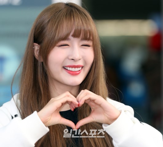 [포토] 네이처 루 '눈 뜰 수 없는 러블리' | Jtbc 뉴스