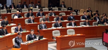 예결위 '공무원증원' 충돌…여 “국민편익“ vs 야 “국민부담“