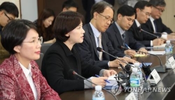 유은혜 “시정명령 불이행 유치원 처분기준 마련…규제정비 착수“