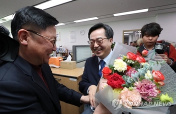 김동연 “저는 문재인 정부 초대 부총리“…한국당 영입설 일축