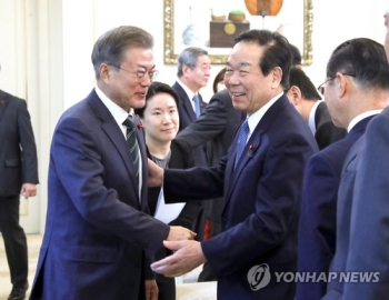 문대통령 “징용손배 판결 존중, 개인청구권 소멸 아니라고 본것“