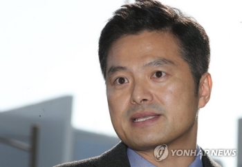 '청와대 특감반 의혹 제기' 김태우, 오늘 3차 참고인 조사