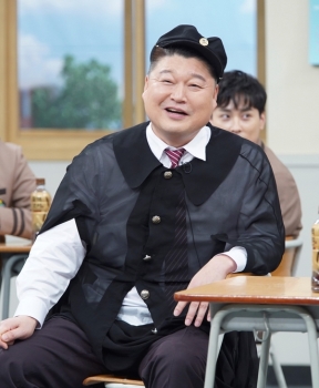 강호동 “'아형' 종업식 2관왕, 어머니 진심으로 기뻐하셨다“