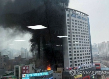 천안 호텔서 숨진 직원은 화재 최초 신고자…“불 끄려다 참변“