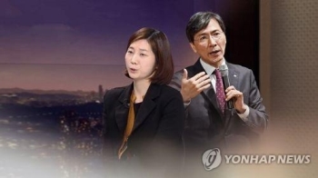 김지은 “화형대 불길 속 마녀로 살던 고통의 시간과 작별“