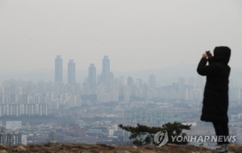 초미세먼지 기승, 오후엔 중국 스모그까지…수도권 예비저감조치