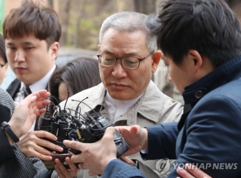 '김성태 딸 부정채용' 서유열 전 KT사장 구속…검찰 수사 확대