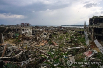 필리핀, 남부 마라위시 점령 '주역' IS 추종 반군 지도자 제거