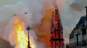 노트르담 성당 주변 '납 공포'…“화재 당시 300톤 녹아“