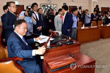 이상민, 문무일 발언 겨냥 “수사권 조정, 밥그릇 싸움 아니다“