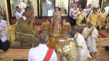 [해외 이모저모] 태국 69년만 국왕 대관식…20만명 인파 몰려