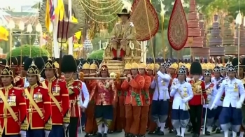 태국, 69년 만의 국왕 대관식…'황금 가마' 행렬에 20만 몰려