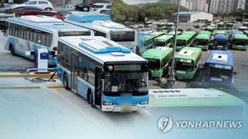 국토부 “경기도 버스요금 200원 올리면 근무시간 문제도 풀려“