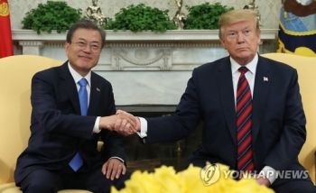 트럼프 내달 하순 방한…문 대통령과 비핵화·한미동맹 강화 협의
