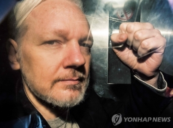 미국, '위키리크스' 어산지 추가 기소…'기밀 공표' 등 18개 혐의
